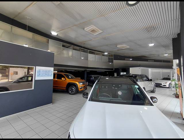 17,700M² SHOWROOM FOR SALE IN RANDJESPARK